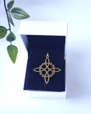 COLGANTE NUDO DE BRUJA ACERO INOXIDABLE